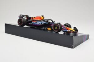 Oracle Red Bull Racing RB19 #33 M. Verstappen Miami GP 2023 Case Edition Minichamps 1:18 113233501 Sveķi — attēls 4 no 7