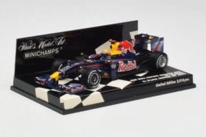 Red Bull Racing Renault RB5 #14 M. Webber Race Car 2009 Minichamps 1:43 400090114 Metāls — attēls 2 no 5