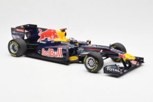 Red Bull Racing Renault RB6 #5 S. Vettel F1 World Champion Showcar 2010 Minichamps 1:18 150100075 Metāls — attēls 4 no 6