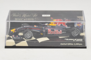 Red Bull Racing RB6 S. Vettel F1 Showcar 2010 Minichamps 1:43 400100075 Metāls — attēls 5 no 5