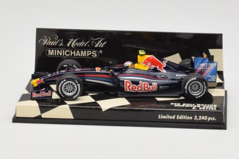 Red Bull Racing Renault RB5 #15 S. Vettel Showcar 2009 Minichamps 1:43 400090085 Metāls