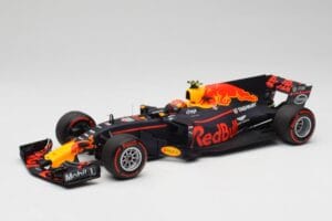Red Bull Racing RB13 Tag Heuer #33 M. Verstappen Australian GP 2017 Minichamps 1:18 110170033 Sveķi