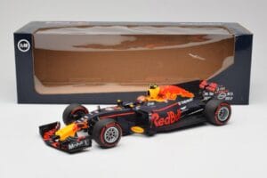 Red Bull Racing RB13 Tag Heuer #33 M. Verstappen Australian GP 2017 Minichamps 1:18 110170033 Sveķi — attēls 7 no 7