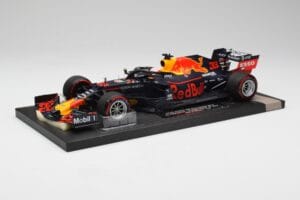 Red Bull RB15 #33 M. Verstappen Brazil GP Winner 2019 Minichamps 1:18 113191933 Metāls — attēls 2 no 7