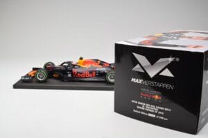 Red Bull RB15 #33 M. Verstappen German GP Winner Wet 2019 Minichamps 1:18 113191133 Metāls — attēls 7 no 7