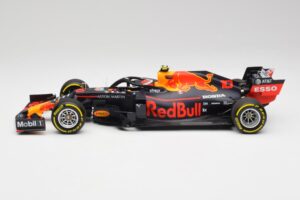 Red Bull RB15 #10 P. Gasly F1 2019 Minichamps 1:18 110190010 Metāls — attēls 3 no 7