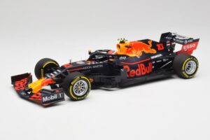Red Bull RB15 #10 P. Gasly F1 2019 Minichamps 1:18 110190010 Metāls