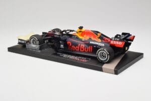 Red Bull RB16 #33 M. Verstappen Abu Dhabi GP Winner 2020 Minichamps 1:18 113201733 Metāls — attēls 5 no 6