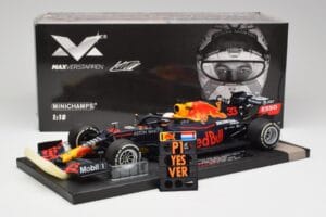 Red Bull RB16 #33 M. Verstappen Abu Dhabi GP Winner 2020 Minichamps 1:18 113201733 Metāls — attēls 6 no 6