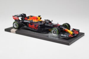 Red Bull RB16B #33 M. Verstappen Emilia Romagna GP Winner 2021 Minichamps 1:18 113210233T Metāls — attēls 4 no 6
