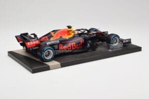 Red Bull RB16B #33 M. Verstappen Belgian GP 2021 Winner Minichamps 1:18 113211333 Sveķi — attēls 3 no 7