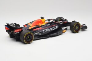 Red Bull RB18 #1 M. Verstappen France GP Winner 2022 Minichamps 1:18 110221201 Metāls — attēls 2 no 7