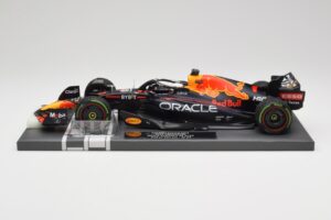 Red Bull RB18 #1 M. Verstappen Emilia Romagna GP 2022 Winner Minichamps 1:18 113220401 Sveķi