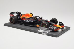 Red Bull RB18 #1 M. Verstappen Miami GP 2022 Winner Minichamps 1:18 113220301 Sveķi — attēls 4 no 7