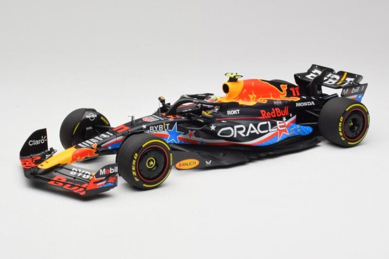 Red Bull RB19 #1 M. Verstappen Austin GP Winner 2023 Minichamps 1:18 110231901 Metāls