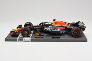 Red Bull RB19 Oracle #1 M. Verstappen Australian GP 2023 Winner Minichamps 1:18 113230301 Sveķi