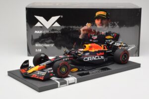 Red Bull RB19 Oracle #1 M. Verstappen Australian GP 2023 Winner Minichamps 1:18 113230301 Sveķi — attēls 7 no 7