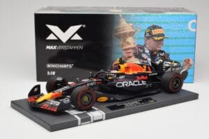 Red Bull RB19 Oracle #1 M. Verstappen British GP 2023 Winner Minichamps 1:18 113231101 Sveķi — attēls 7 no 7