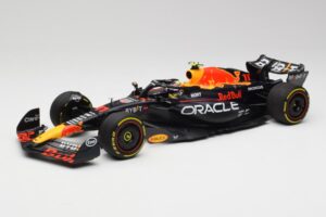 Red Bull RB19 #11 S. Perez Italian GP 2nd 2023 Minichamps 1:18 110231511 Metāls