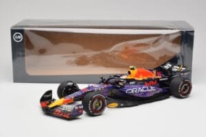 Red Bull RB19 #11 S. Perez Las Vegas GP 3rd 2023 Minichamps 1:18 110232211 Metāls — attēls 6 no 6