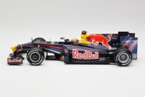 Red Bull RB3 #2 M. Webber F1 2007 Minichamps 1:18 110110272 Metāls — attēls 3 no 6