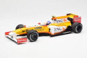Renault F1 Team R29 #10 R. Grosjean F1 2009 Minichamps 1:18 150090108 Metāls
