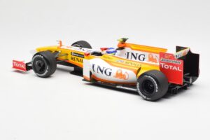 Renault F1 Team R29 #10 R. Grosjean F1 2009 Minichamps 1:18 150090108 Metāls — attēls 5 no 6