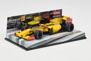 Renault R30 #11 R. Kubica Race Car 2010 Minichamps 1:43 403100081 Metāls — attēls 2 no 6
