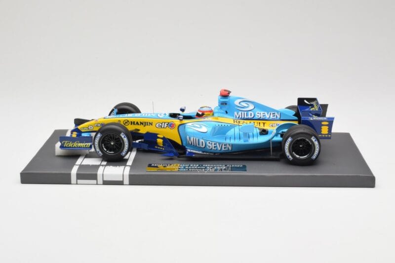 Renault R25 #5 F. Alonso Bahrain GP 2005 Minichamps 1:18 117050305 Sveķi