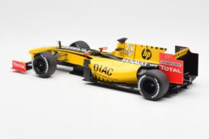 Renault R30 R. Kubica / V. Petrov F1 Showcar 2010 Minichamps 1:18 7711428831 Metāls — attēls 5 no 6