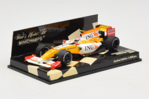 Renault R29 #8 N. Piquet Jr. Showcar F1 2009 Minichamps 1:43 400090078 Metāls — attēls 2 no 5