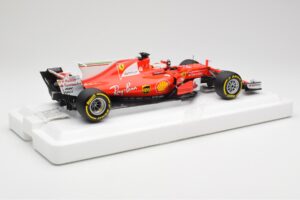 Scuderia Ferrari SF70H #5 S. Vettel Winner Australian GP 2017 End of Race BBR 1:18 BBR181705-E Metāls — attēls 2 no 7