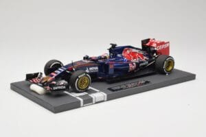 Scuderia Toro Rosso STR10 Renault #33 M. Verstappen Australian GP 2015 Minichamps 1:18 117150033 Sveķi — attēls 2 no 7