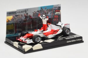 Toyota TF105 #16 J. Trulli Malaysia GP Podium 2005 Minichamps 1:43 400050116 Metāls — attēls 2 no 4
