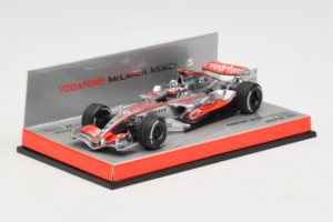 McLaren MP4-22 Mercedes #1 F. Alonso Vodafone McLaren Showcar F1 2007 Minichamps 1:43 533074371 Metāls — attēls 2 no 5