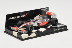 McLaren MP4-24 Mercedes #2 H. Kovalainen Vodafone McLaren Showcar F1 2009 Minichamps 1:43 530094372 Metāls — attēls 2 no 5