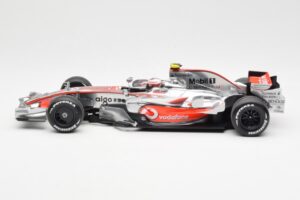 McLaren MP4-23 Mercedes #23 H. Kovalainen 2008 Minichamps 1:18 530081823 Metāls — attēls 3 no 6