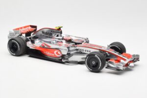 McLaren MP4-23 Mercedes #23 H. Kovalainen 2008 Minichamps 1:18 530081823 Metāls — attēls 4 no 6