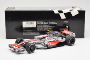 McLaren MP4-23 Mercedes #23 H. Kovalainen 2008 Minichamps 1:18 530081823 Metāls — attēls 6 no 6