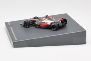 McLaren MP4-23 Mercedes #22 L. Hamilton F1 World Champion 2008 Minichamps 1:43 B66962422 Metāls — attēls 3 no 4