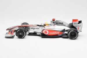McLaren MP4-24 #1 L. Hamilton 2009 Dealer Edition Minichamps 1:18 503091801 Metāls — attēls 3 no 6