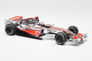 McLaren MP4-22 Mercedes #1 F. Alonso Presentation Valencia 2007 Minichamps 1:18 538071871 Metāls — attēls 4 no 6