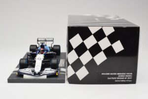 Williams FW43B Mercedes #63 G. Russell Belgian GP 2021 Minichamps 1:18 117211363 Sveķi — attēls 6 no 7