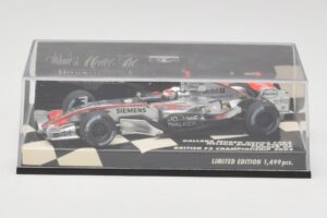 Dallara F303 N. Piquet British F3 Championship 2003 Minichamps 1:43 400030333 Metāls — attēls 5 no 5