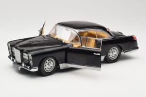 Facel Vega HK500 Melns Sun Star 1:18 3751 Metāls — attēls 2 no 8