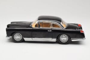 Facel Vega HK500 Melns Sun Star 1:18 3751 Metāls — attēls 4 no 8