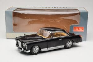 Facel Vega HK500 Melns Sun Star 1:18 3751 Metāls — attēls 8 no 8