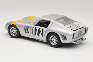 Ferrari 250 GTO #172 Tour de France 1964 Bburago 1:18 7011 Metāls — attēls 7 no 8