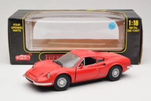 Ferrari Dino 246 GT Sarkans Anson 1:18 303597 Metāls — attēls 8 no 8