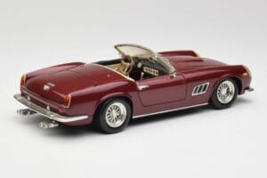 Ferrari 250 GT California Sarkans Hot Wheels 1:18 3401158 Metāls — attēls 3 no 8